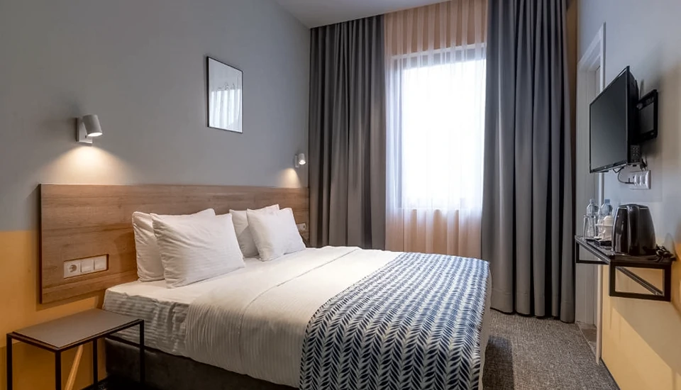 هتل ورا هایلز وتیک تفلیس